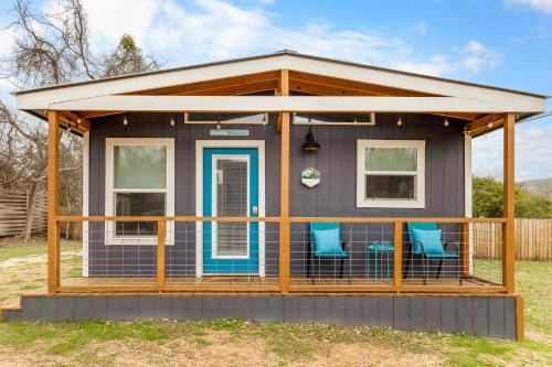 Hunka Hunka Cabin