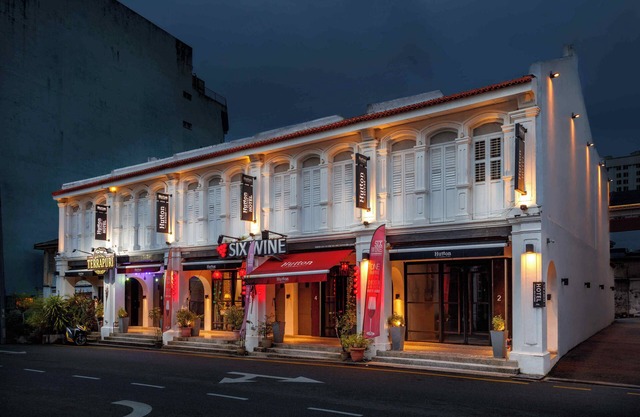 Hutton Suites Hotel Managed By The Ascott Limited