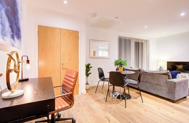 Hybrid Resi - Greenwich | 2 Bed Apartment