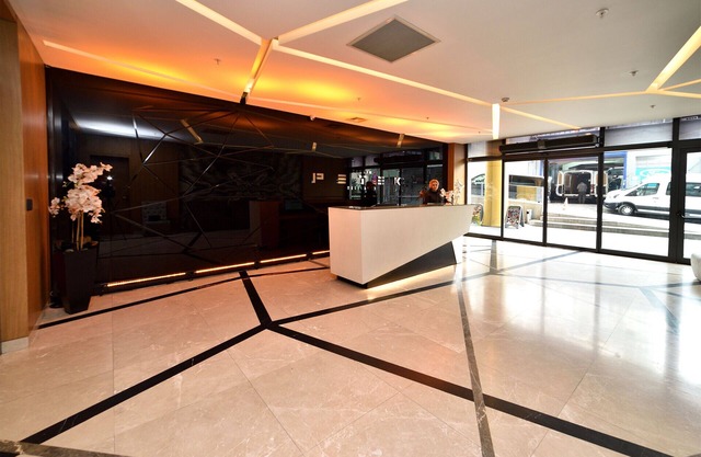 İstiklal Street Taksim Square Lux Apartment in PETEK Residence.