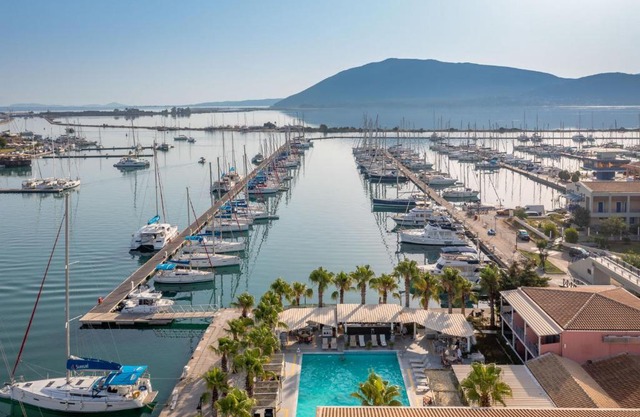 Ianos Hotel
