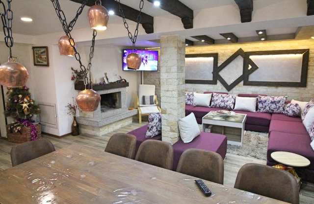 Ice Jewel Chalet, Bansko, 200 meters from the Gondola, 20 улица „Свети Иван Рилски“