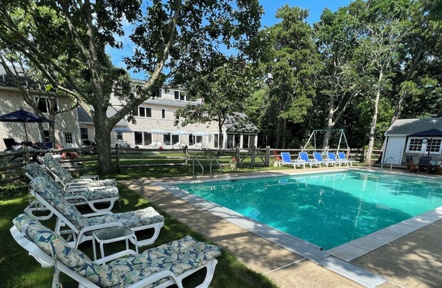 Ideal for extended Families, with Pool, Tennis/Pickleball Court, and Guest House