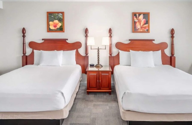 Idyllic Beach Retreat | 4 Family Ready Oceanfront Rooms w/Access to Pool