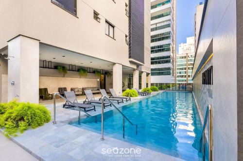 IFT - Ed. Infinity Tower Flat 350m from Meia Praia