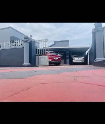 Imbamfu guest house
