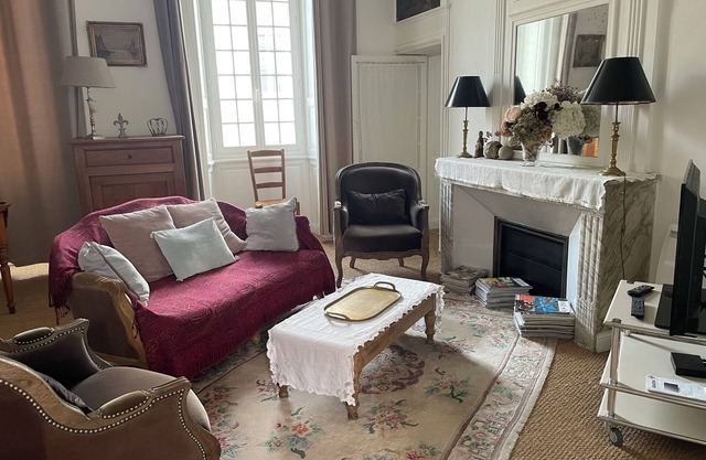 In a private mansion, between the beach, parks, and the city centre