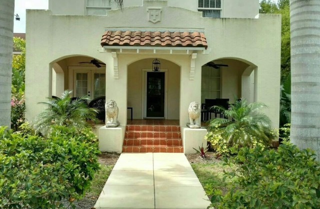 IN THE HEART OF THE RIVER DISTRICT - THE PARSONAGE- A 1925 VINTAGE HOME