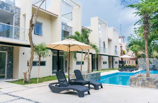 Increíble estudio en Puerto Aventuras, Condominio con alberca # 201