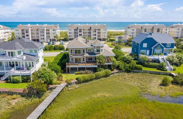 Incredible Views! Spacious 4br/4.5ba waterfront home including private dock!
