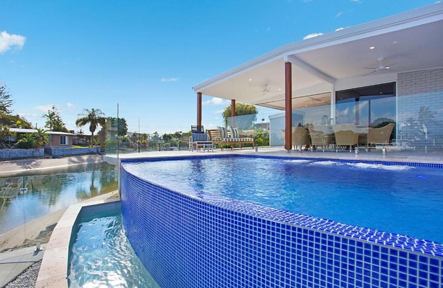 INCREDIBLE VALUE - Perfect for large families