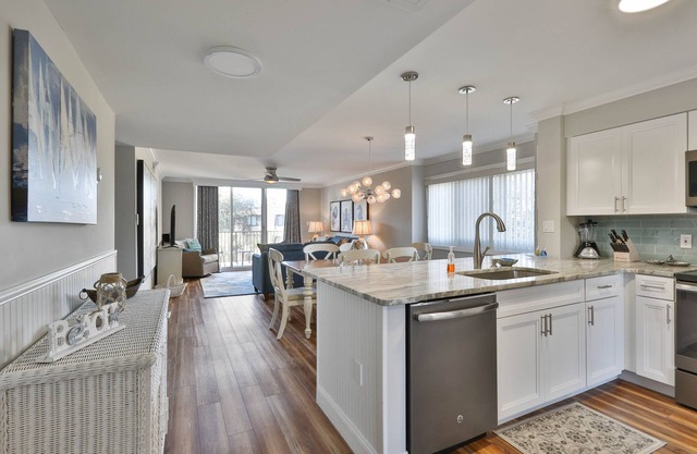 * INCREDIBLY UPGRADED-COMPLETELY RENOVATED-TOP OF THE LINE LUXURY BEACH RENTAL!