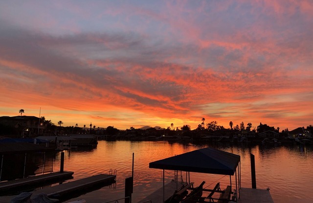 Indian Bay, 5 min to fast water. perfect sunsets
