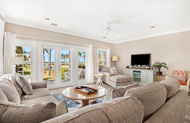 Indigo Reef Resort Waterfront Villa 26 With Boat Dockage, Pool, and Sunset-View