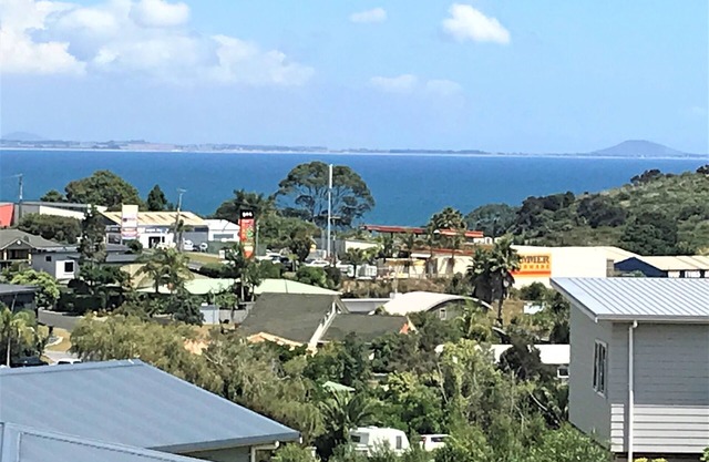 Indulge @ Coopers - Elevated executive holiday home