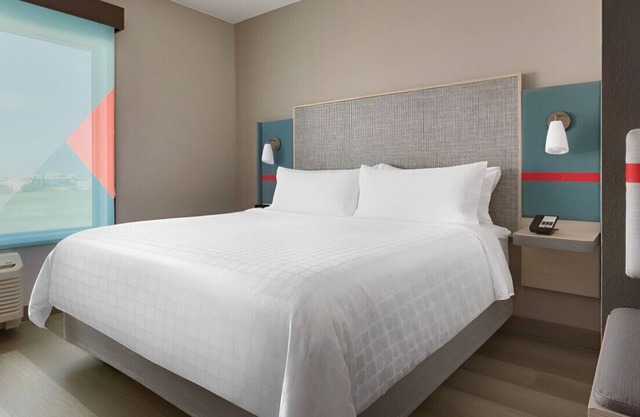 Indulge in Comfort! Restaurants, Shopping!