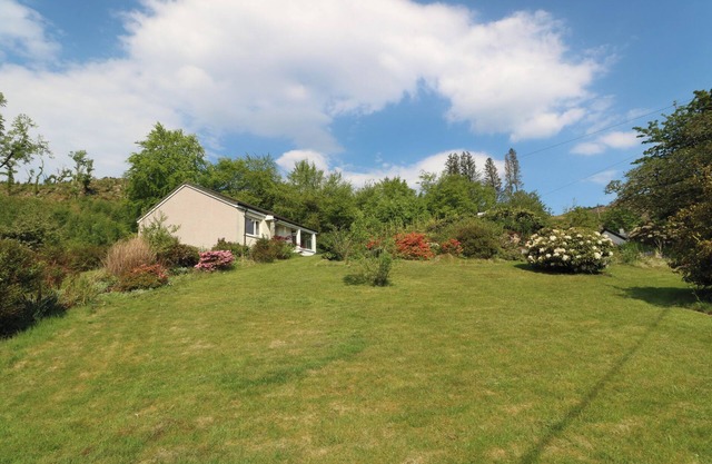 INNISHAIL, family friendly, with a garden in Ardfern