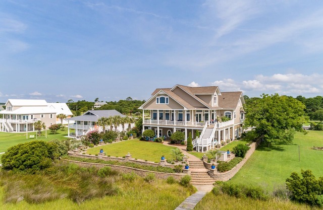 Intercoastal waterway/waterfront