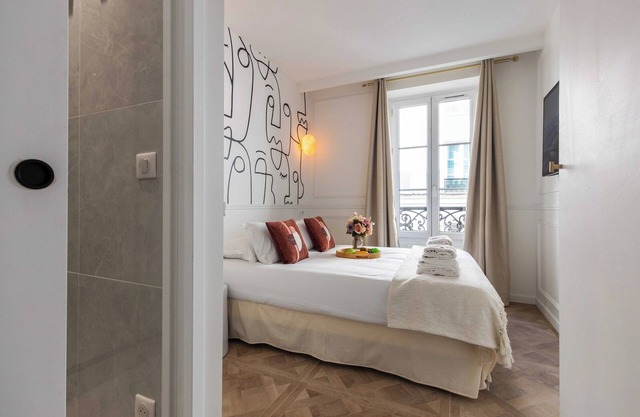 Intimate Private Room - 2P- Pigalle/moulin Rouge