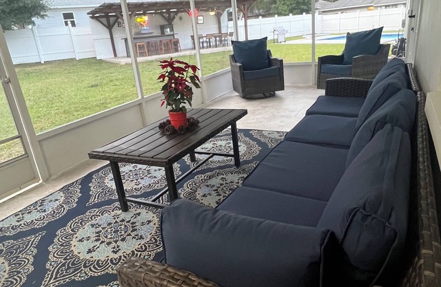 Inverness Getaway Central location -Pet-friendly3Bed-2bath & private pool