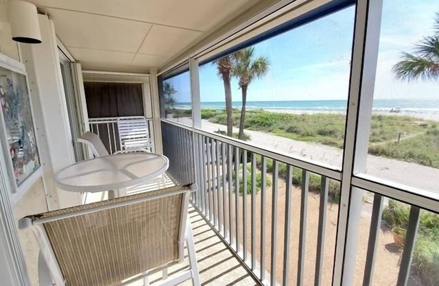 Island Beach Club 24 - Anna Maria Island - Condo 2 Bedroom/1 Bath gulf.