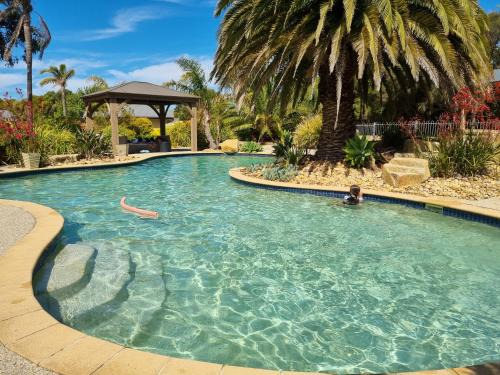 Island Cove Villas