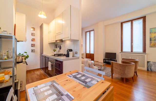 Isola Cozy Apartment by Wonderful Italy