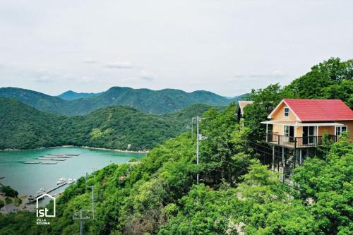 ist villa 03 Seaside Cabin Sleeps 5