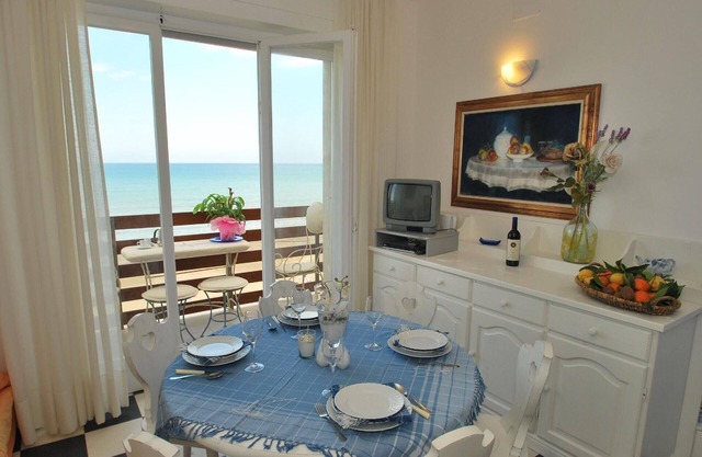 Holiday apartment Marina di Castagneto Donoratico for 1 - 5 persons with 1 bedroom - Holiday apartme