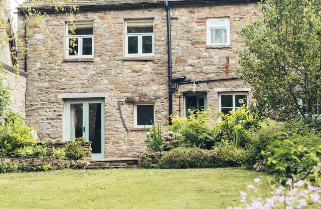 Ivy Cottage in Dent - Yorkshire Dales National Park & 30 miles to Windermere
