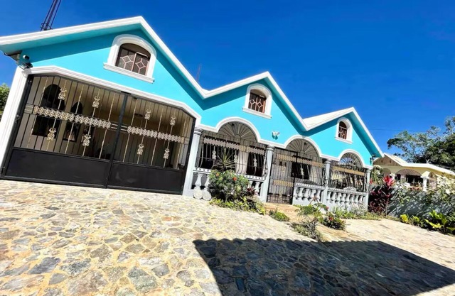 Jacaranda House in Las Galeras de Samana