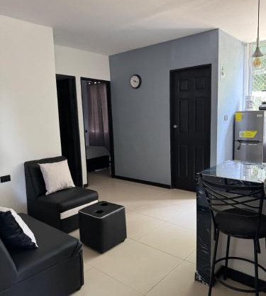 Jaguar Suite 1 Escape to Beach Paradise