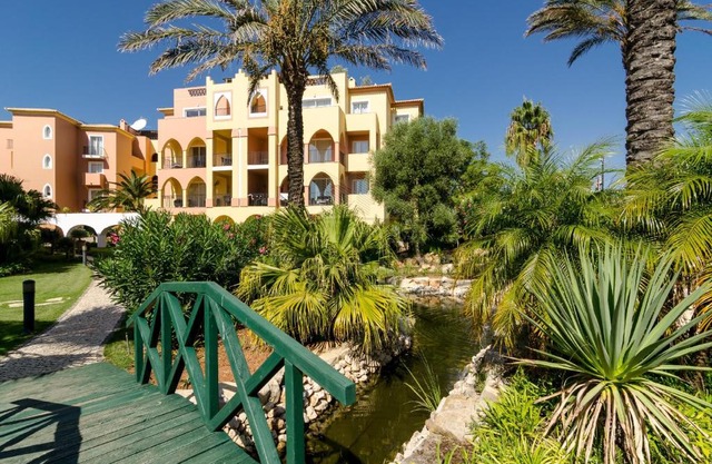 Jardim da Meia Praia Apartment