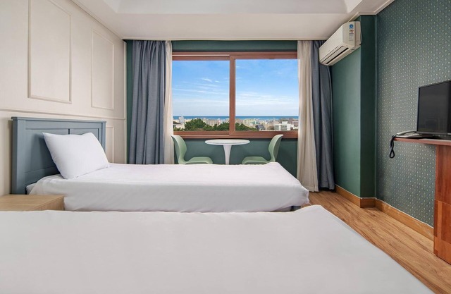 Jeju Hiker Hotel