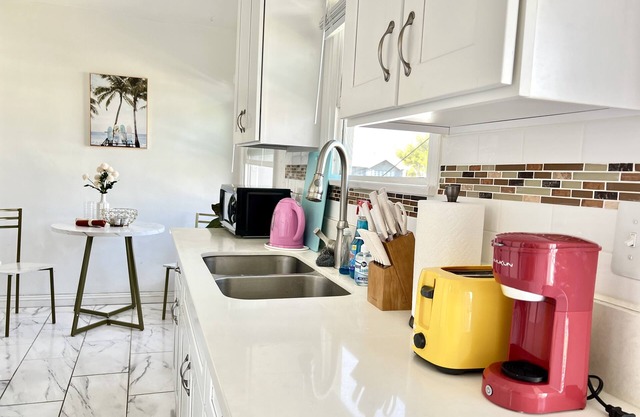 Jie’s choice -Charming 2B in the Heart of Alhambra