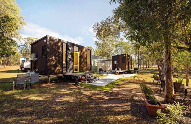 JJJ's Ranch Farm 1 by Tiny Away