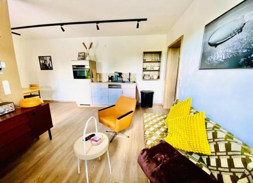 Joe's Home Naumburg -modern,vintage Apartment