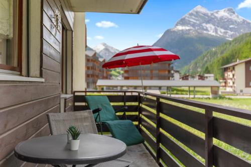 joli appartement pour 4 personnes à Saas-Grund, parking et terrasses