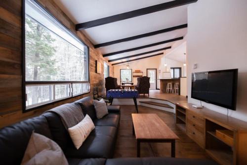 JolyInc Chalet Du Moulin