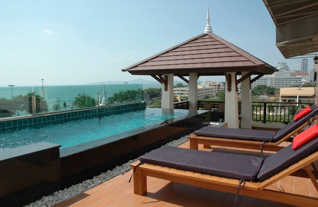 Jomtien Beach Penthouses