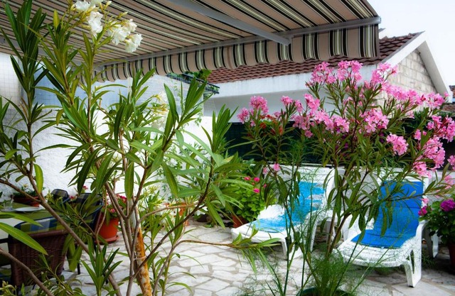 Josephine Apartment