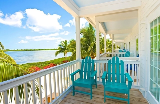 Just Another Day in Paradise! 2 Partial Waterview Villas! Beach Access, Pool!