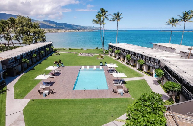 Just What You Were Looking For! 3 Great Units, Steps to Ho’aloha Park Beach!