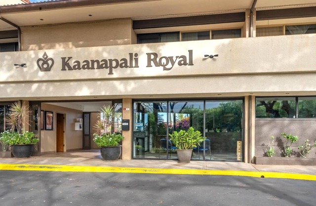K B M Resorts: Kaanapali Royal Kro-q102, 2 Bedrooms, Large Floorplan, Quick Walk to Whaler Village and Beach, Includes Rental Car!