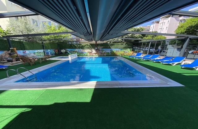 Kadeer Hotel