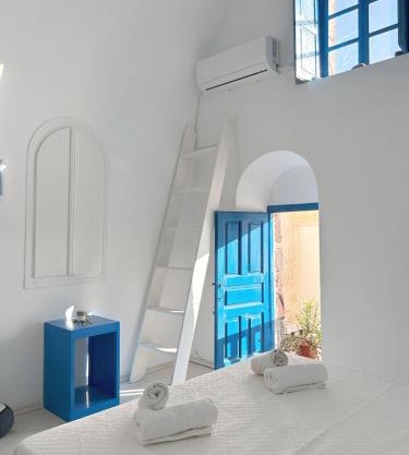 Kalleni Santorini