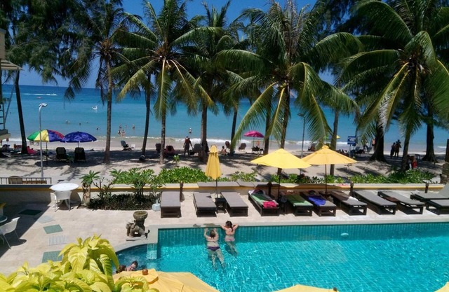Kamala Beachfront Apartment