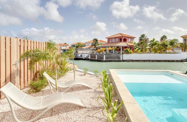Kas Jasabon in Water Villas