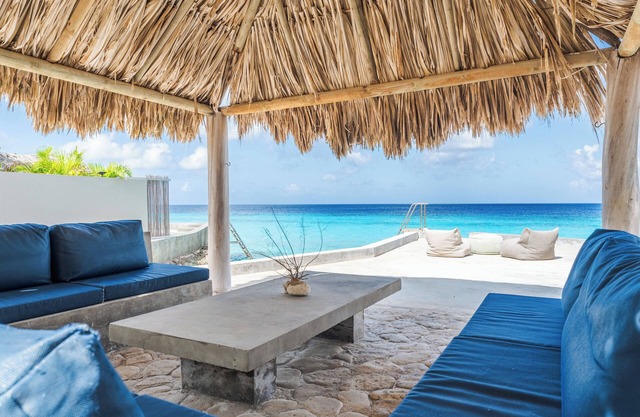 Kas Lila - Luxurious Ocean front Piet Boon Villa with private swimming pool