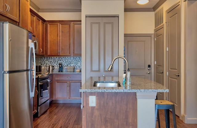 Kasa Inviting 1 BD Gym Access St Louis